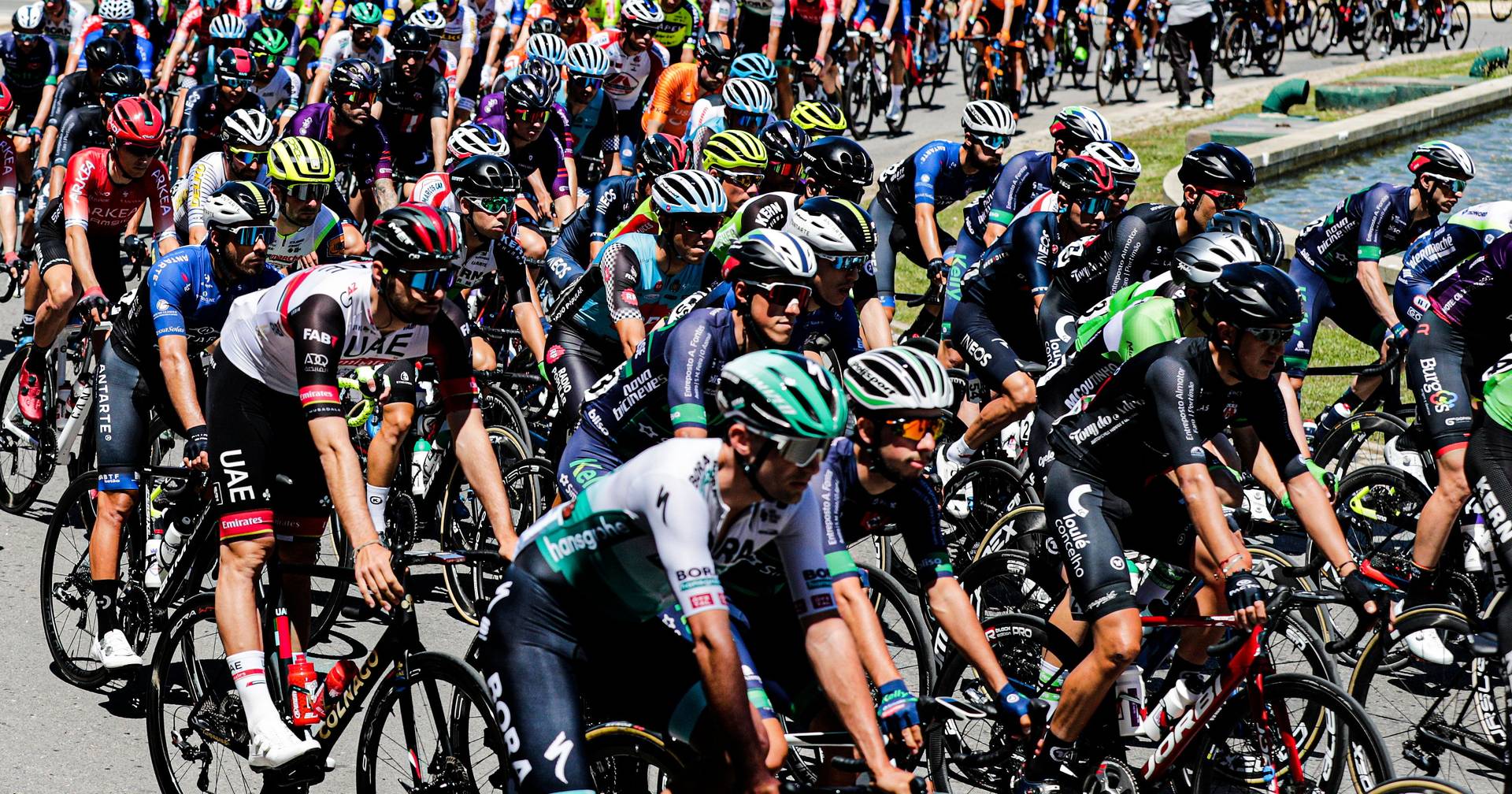 Volta ao Algarve: primeira etapa anulada após falha na chegada