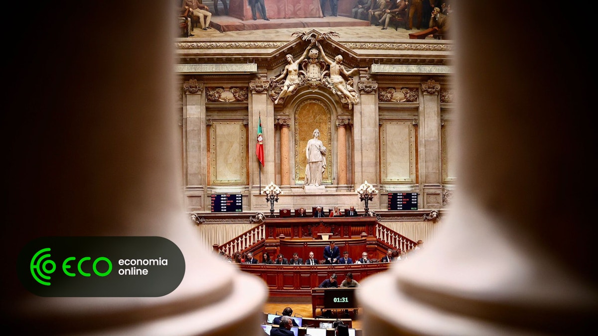 Parlamento vota em comissão alterações ao diploma que permite construir em solos rústicos