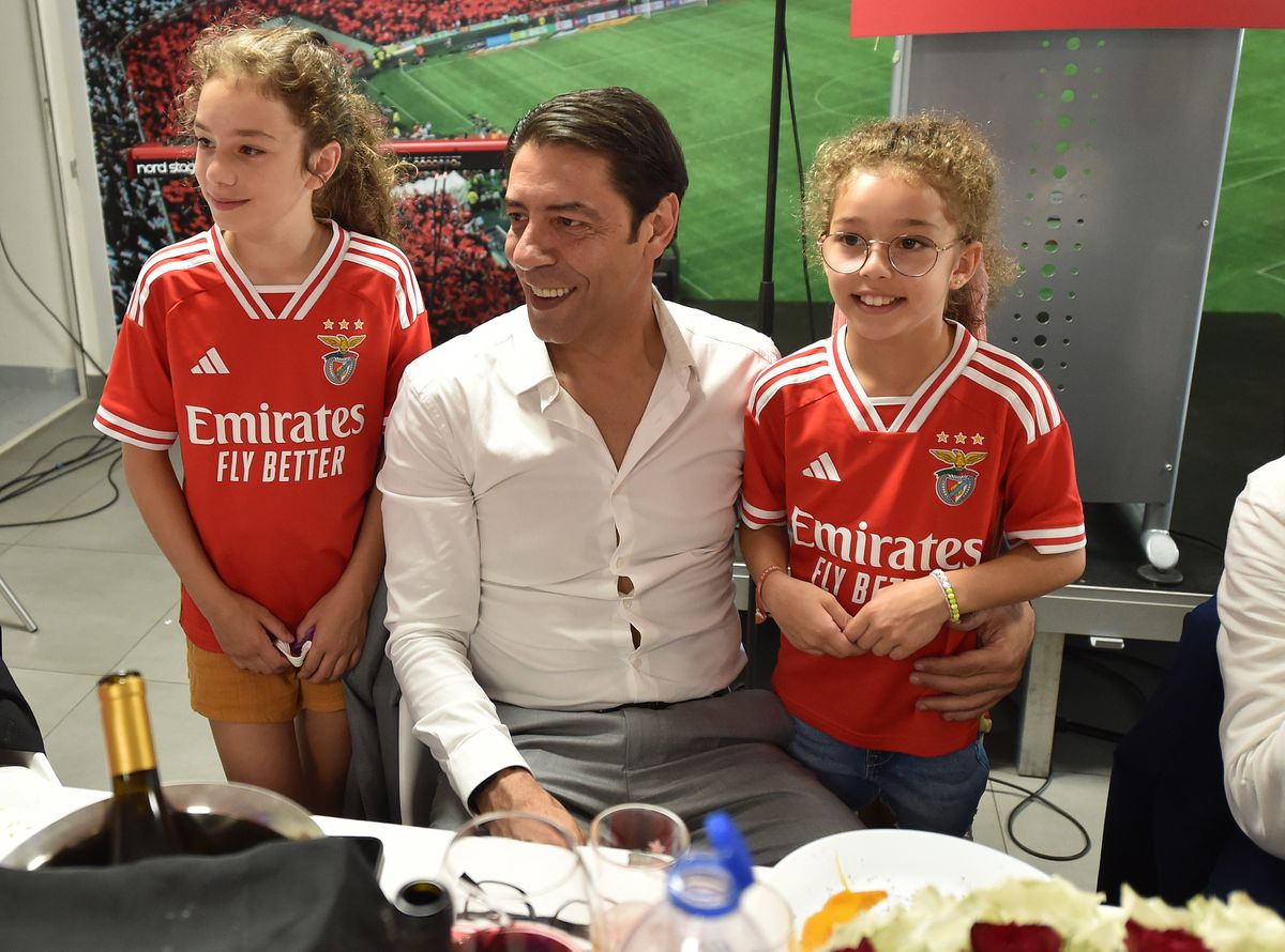 115 sócios apelam a Rui Costa para pedir aprovação de estatutos