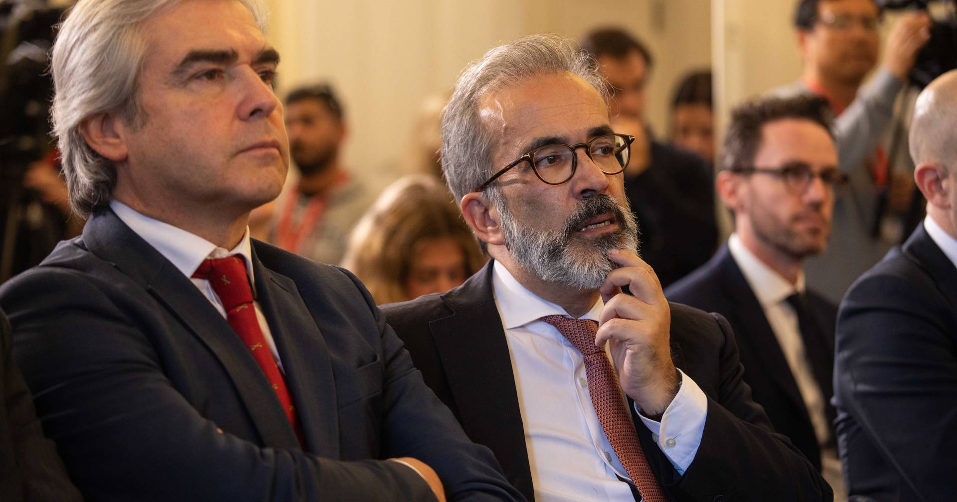 Paulo Rangel desafia oposição a deixar trabalhar o Governo