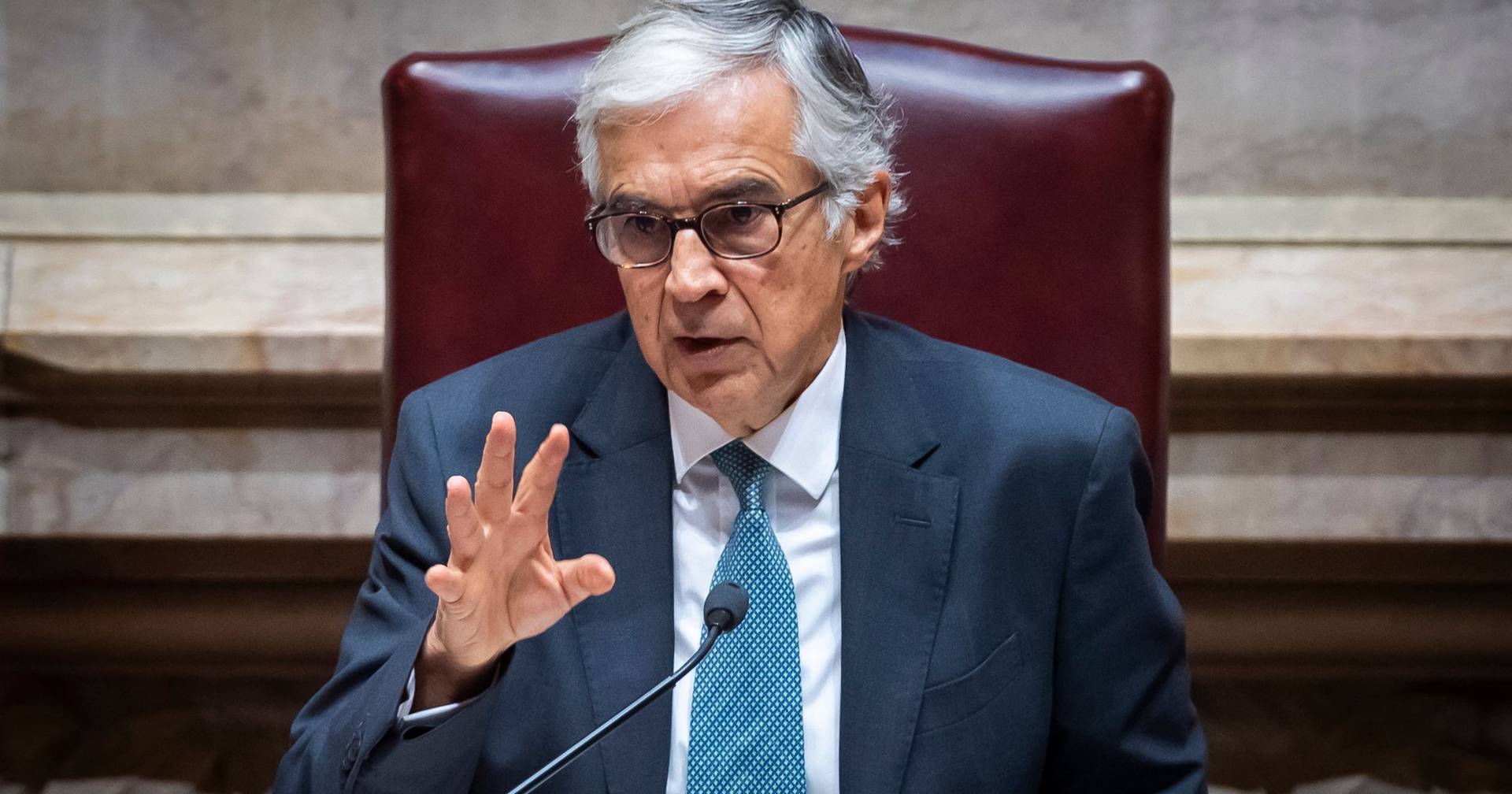 Aguiar-Branco diz que Pedro Nuno “fez pior à democracia em seis dias” do que Ventura em seis anos