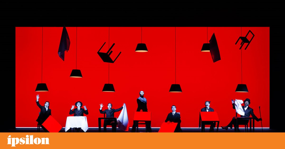Desde que Robert Wilson é Fernando Pessoa | Teatro