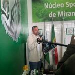 Desafia o minimalismo do digital com imponência – ECO