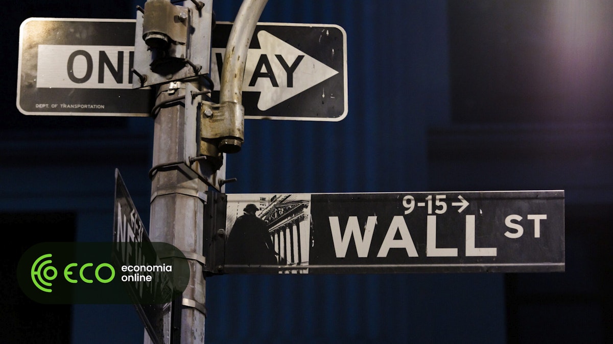 Bolsa em Wall Street arranca no ‘vermelho’ a digerir tarifas sobre México e Canadá