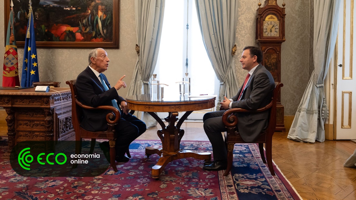 Marcelo recebeu Montenegro esta tarde em Belém