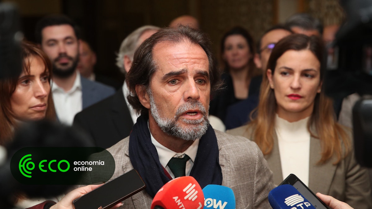 Miguel Albuquerque ‘dispensa’ Montenegro da campanha eleitoral na Madeira