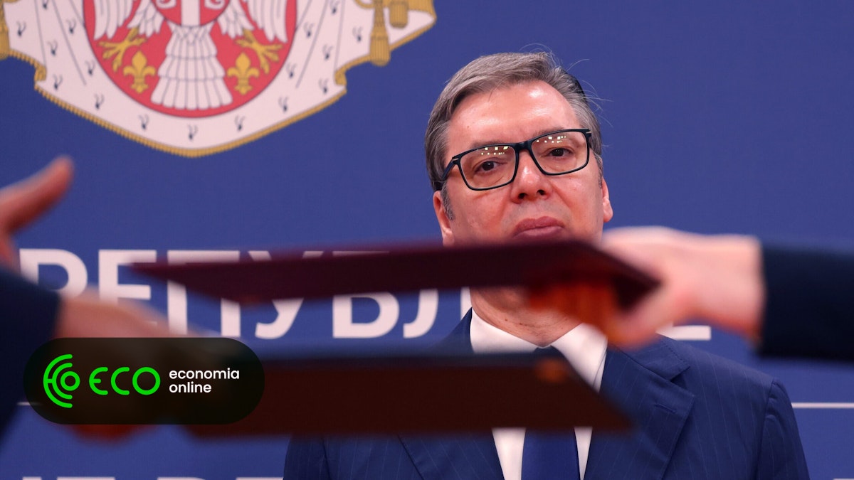 “Revolução colorida” visa derrubar o Governo, diz presidente sérvio