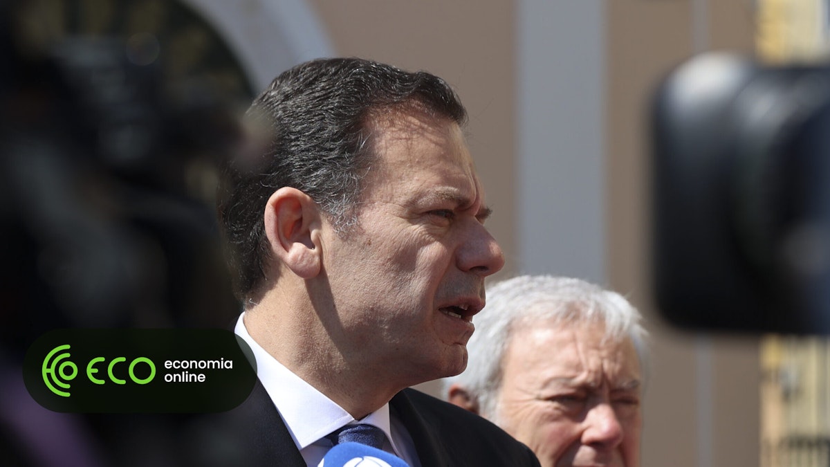 Primeiro-ministro nega acusações e diz-se vítima de desinformação