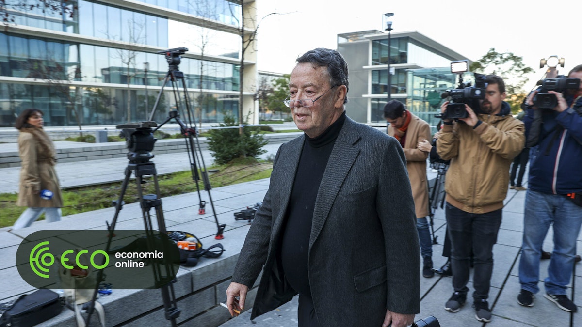 Manuel Pinho recusa comparação com avenças da empresa familiar de Montenegro
