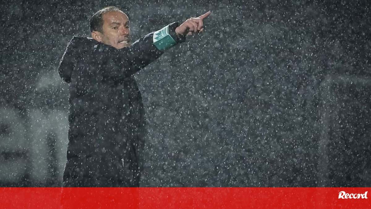 Petit e a derrota com o Famalicão: «Na primeira parte, fomos pouco intensos e agressivos» – Rio Ave