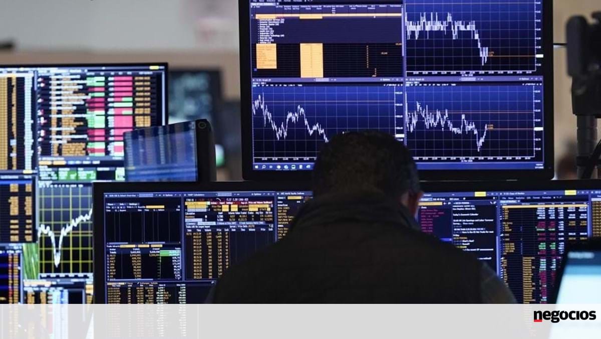 Wall Street fecha no verde após dados económicos positivos – Bolsa