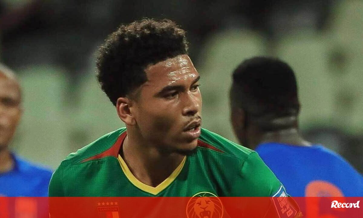 Namaso com o hino dos Camarões na ponta da língua – FC Porto