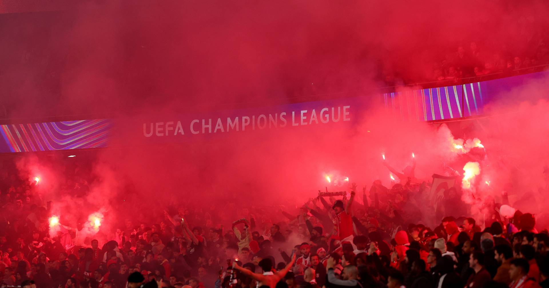 Benfica impedido de vender bilhetes para próximo jogo fora nas competições europeias