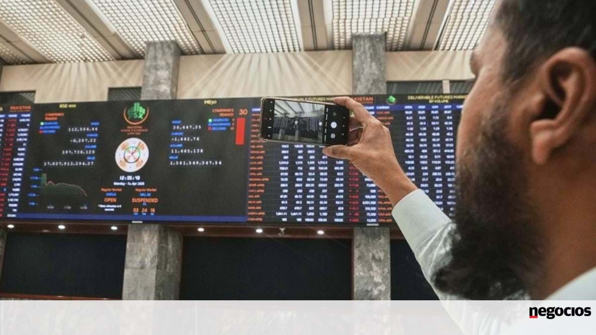 Petróleo continua a percorrer caminho lento de recuperação – Mercados num minuto