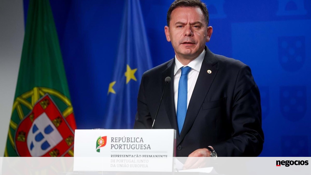 Governo concede tolerância de ponto na tarde de Quinta-feira Santa – Política