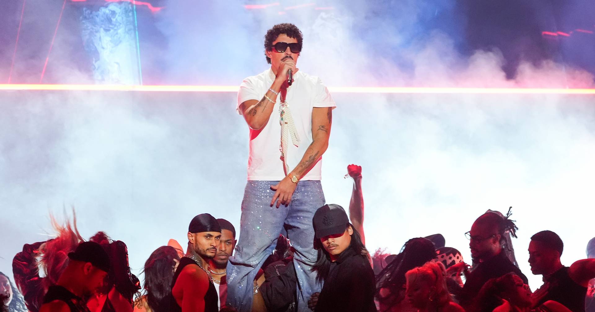 Bad Bunny esgota 600 mil bilhetes em Espanha… num só dia