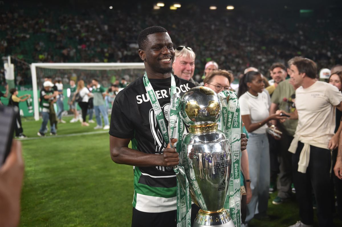 SPORTING BICAMPEÃO Diomande comenta lesão antes do Benfica: «Tenho um pouco de dor…»