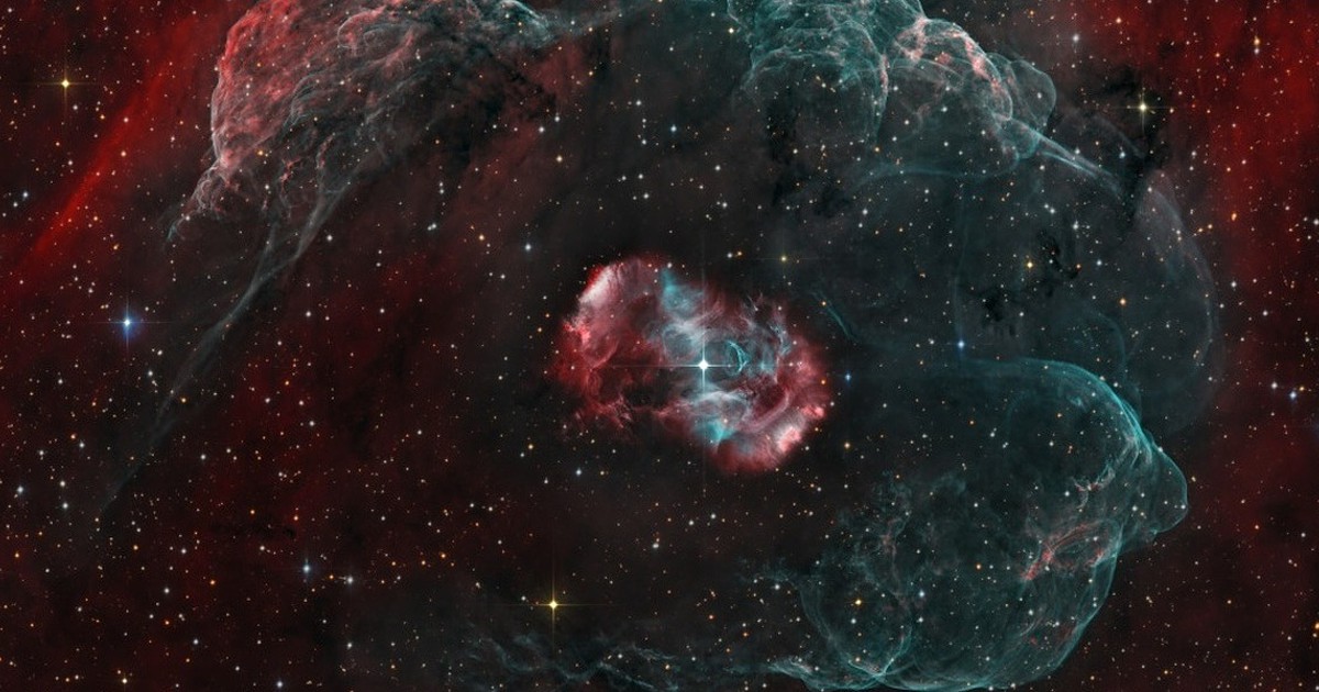 Um ovo de dragão, cometas, nebulosas, planetas e a Lua em 30 imagens extraordinárias do espaço – Multimédia