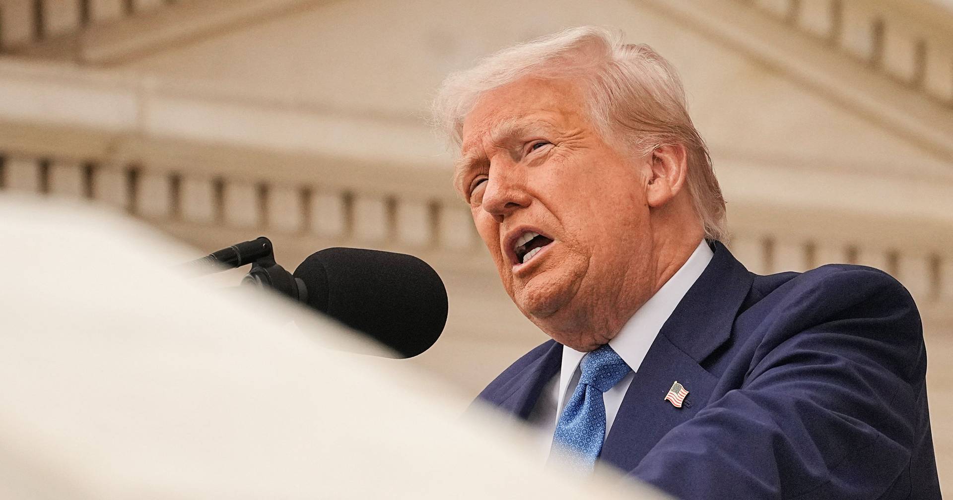 Trump vai participar na cimeira da NATO em Haia, adianta Casa Branca