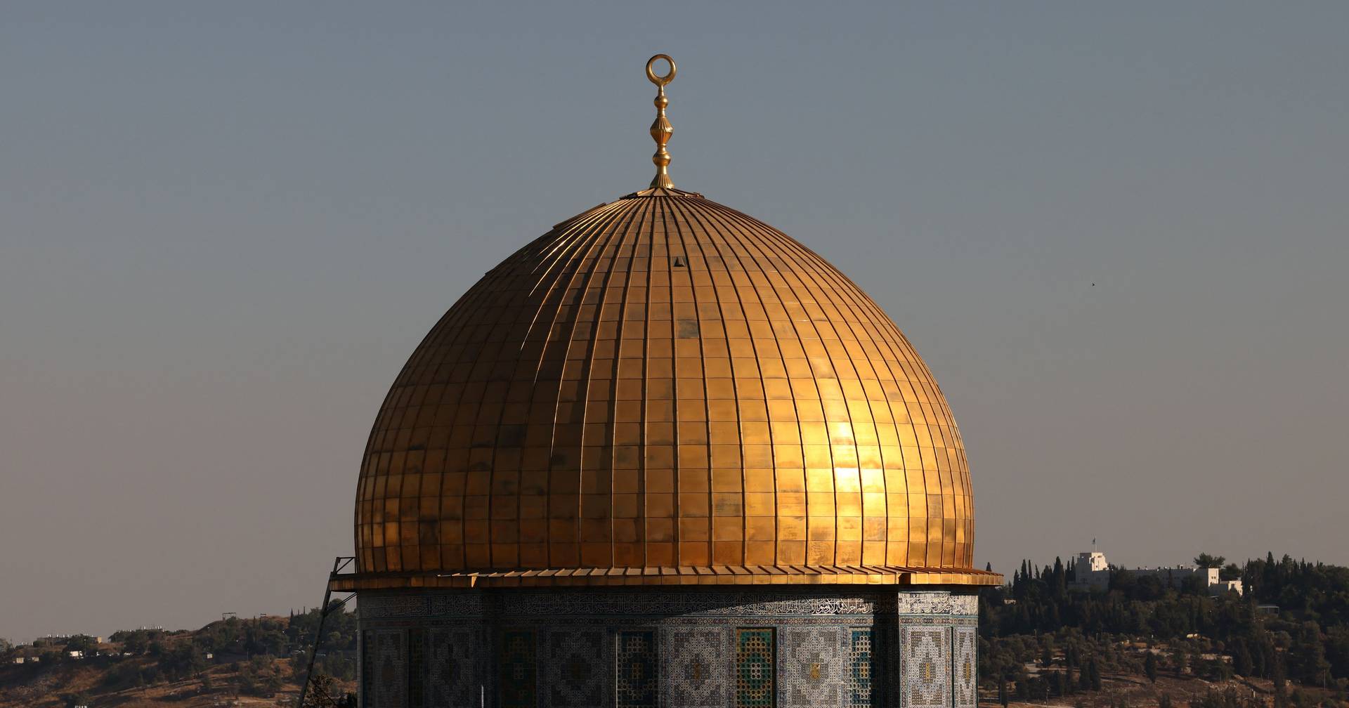 Governo português desaconselha viagens para Israel e Irão