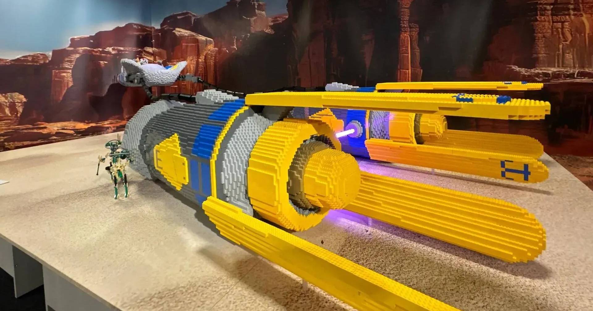 “A Invasão dos Gigantes”: maior exposição de Legos da Europa na Cordoaria Nacional em Lisboa