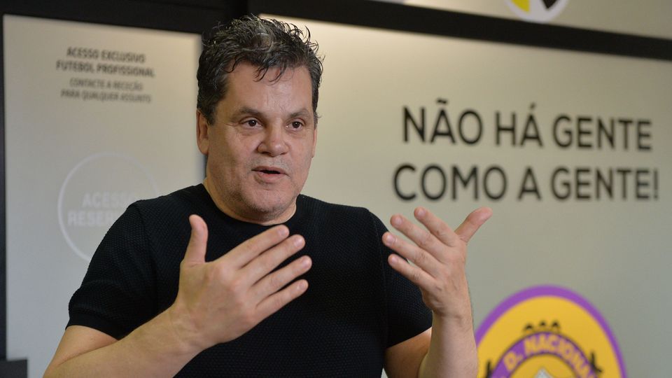 Nacional: Rui Alves regressa do Brasil no fim do mês