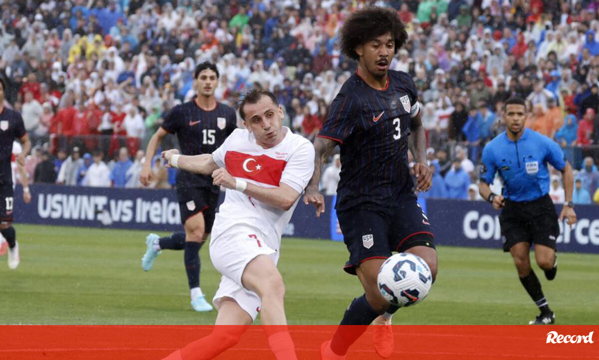 Aktürkoglu marca na vitória da Turquia frente aos Estados Unidos – Benfica