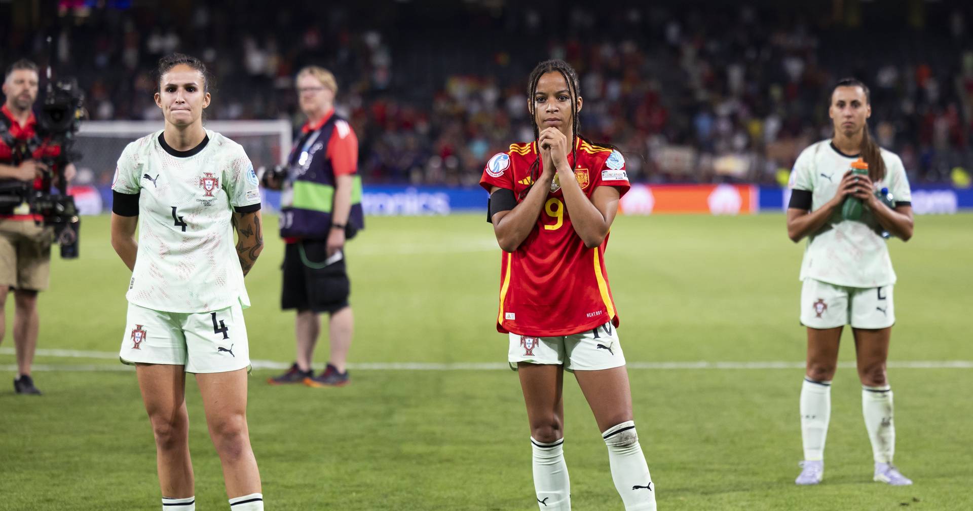 Portugal goleado pela Espanha na estreia no Europeu feminino