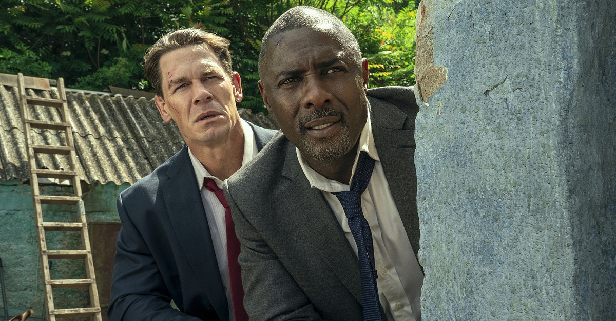 “Heads of State”: paródia política com tiros, pancadaria, surpresas agradáveis e muito carisma de John Cena e Idris Elba