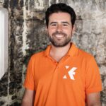 Moto elétrica é o futuro da mobilidade? A que preço se compra e como funciona se não tiver carta? Tudo o que precisa saber para decidir