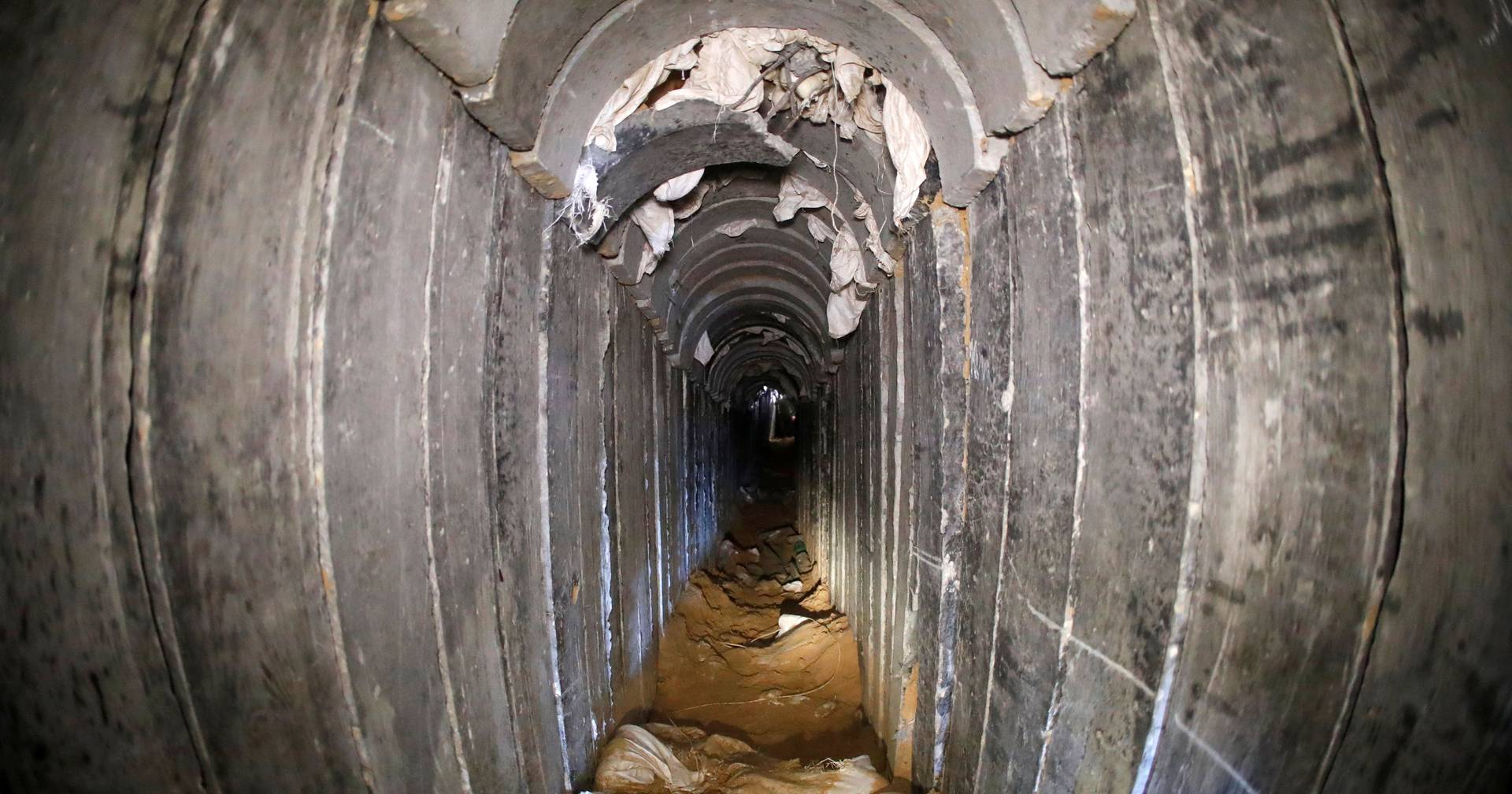 Israel diz ter matado mais de 40 combatentes do Hamas em túneis na Faixa de Gaza