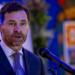 Realizador de ‘A Gaiola Dourada’ estreia-se no cinema português com ‘Santo António, o Casamenteiro de Lisboa’