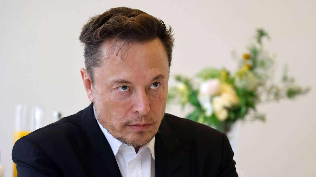 Elon Musk pede “abolição” da União Europeia após multa milionária